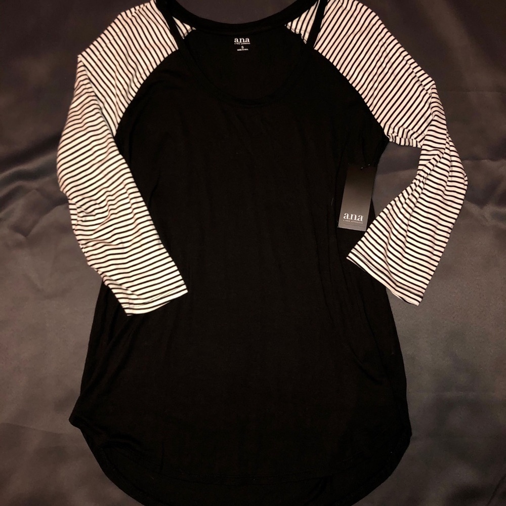 Black and white long sleeved shirt